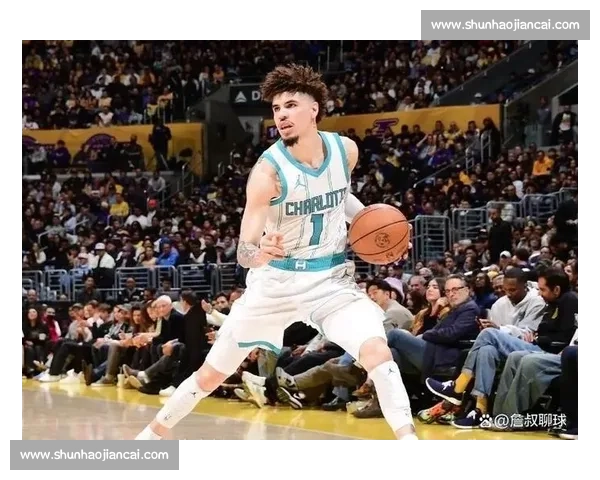 黄蜂主帅盛赞三球：防守能量点燃全队引擎