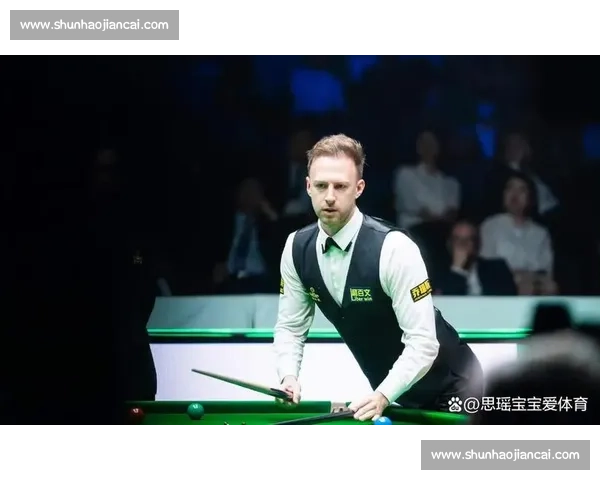 15 年圆梦!利索夫斯基携女友捧杯,与特鲁姆普相拥泪目 15 年圆梦!利索夫斯基携女友捧杯,与特鲁姆普相拥泪目